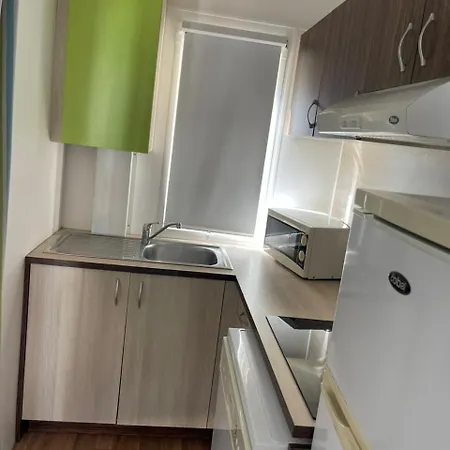 Daire Martins Nazare Land's Hause Pataias